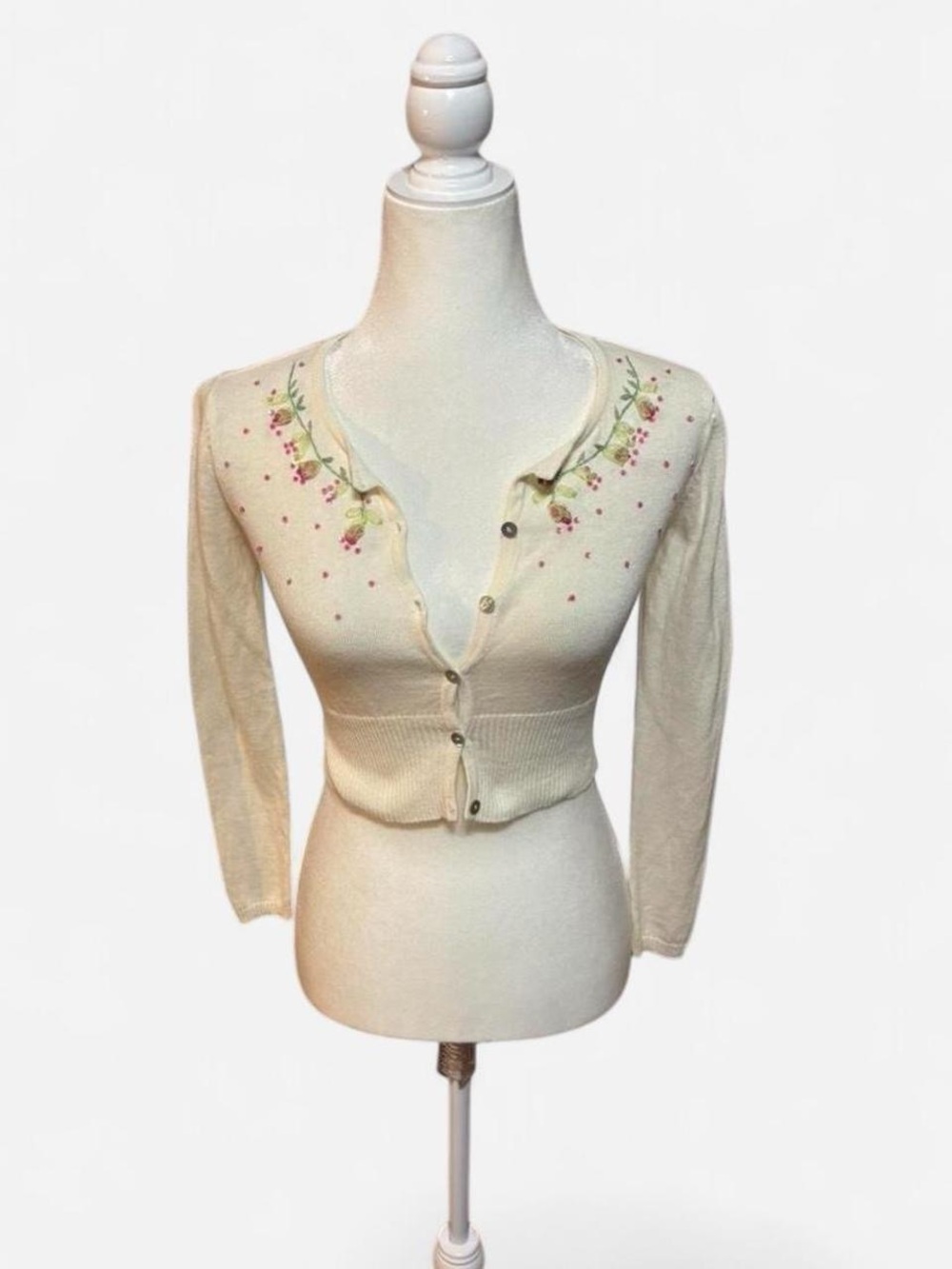 Cropped Cream Floral Embroidered Cardigan Sweater